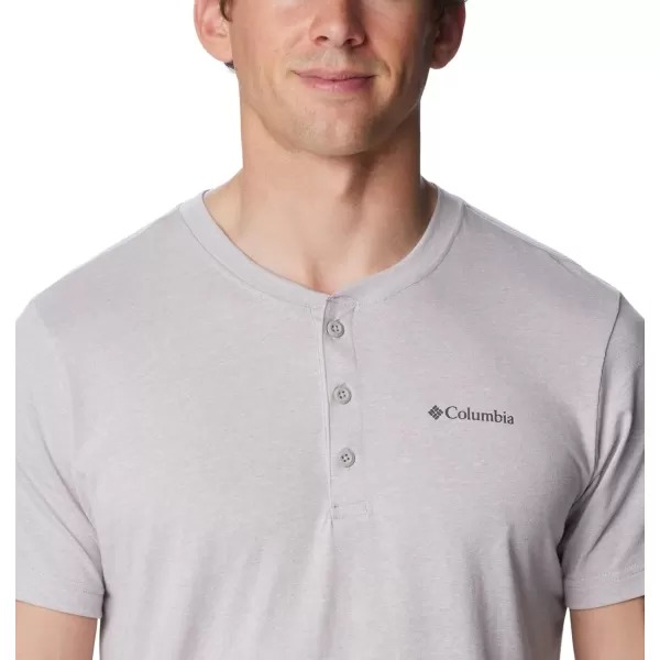 Columbia Men's Thistletown Hills Short Sleeve Henley