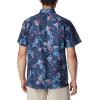 imageColumbia Mens Super Slack Tide Camp Shirt Short SleeveCollegiate Navy Palmeria