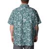 imageColumbia Mens Super Slack Tide Camp Shirt Short SleeveDark Ivy Kona Kalikimaka Print