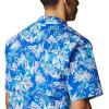 imageColumbia Mens Trollers Best Short Sleeve ShirtBlue Macaw Festive Fishin Print