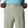 imageColumbia Mens Grander Marlin II Offshore ShortsSafari