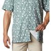 imageColumbia Mens Super Slack Tide Camp ShirtPond Marlin Palms Print