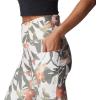 imageColumbia Womens Weekend Adventure 78 LeggingChalkFloriculture